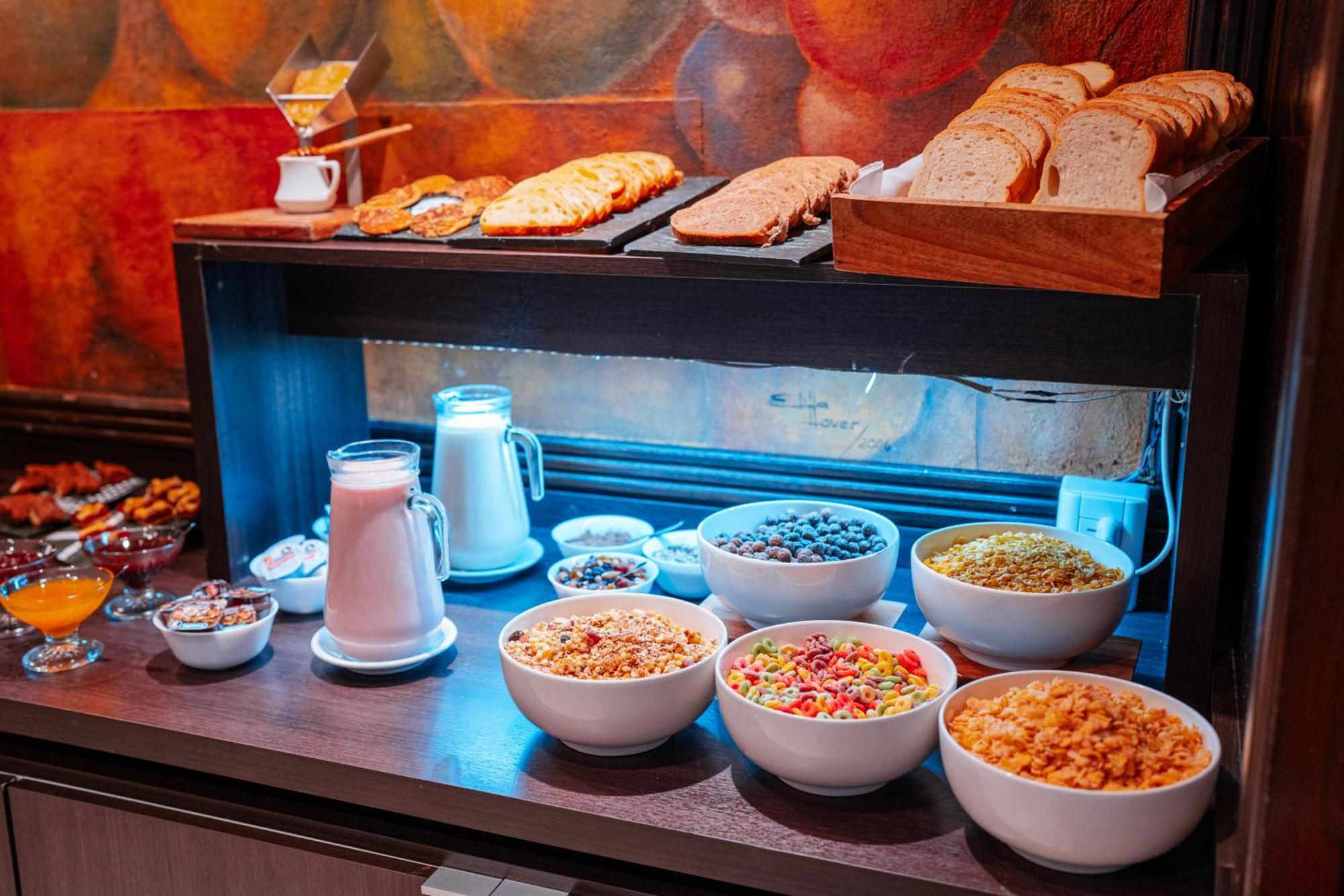 Amerian Executive Mendoza Hotel Eksteriør bilde